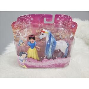 NEW Disney Princess Snow White And Horse 2009 Mattel Mini Figures sealed toy kid